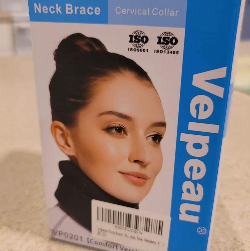 Neck brace